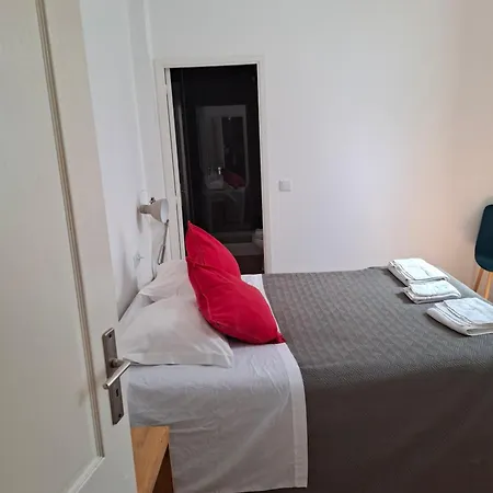 In Apartment Setubal